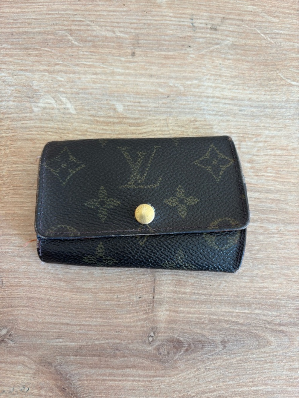 Authentic Louis Vuitton monogram key holder